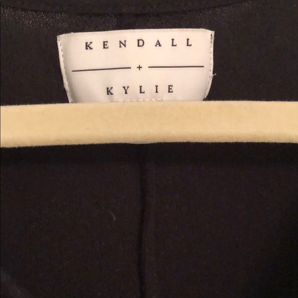 Kendall and Kylie black dress - Picture 5 of 5